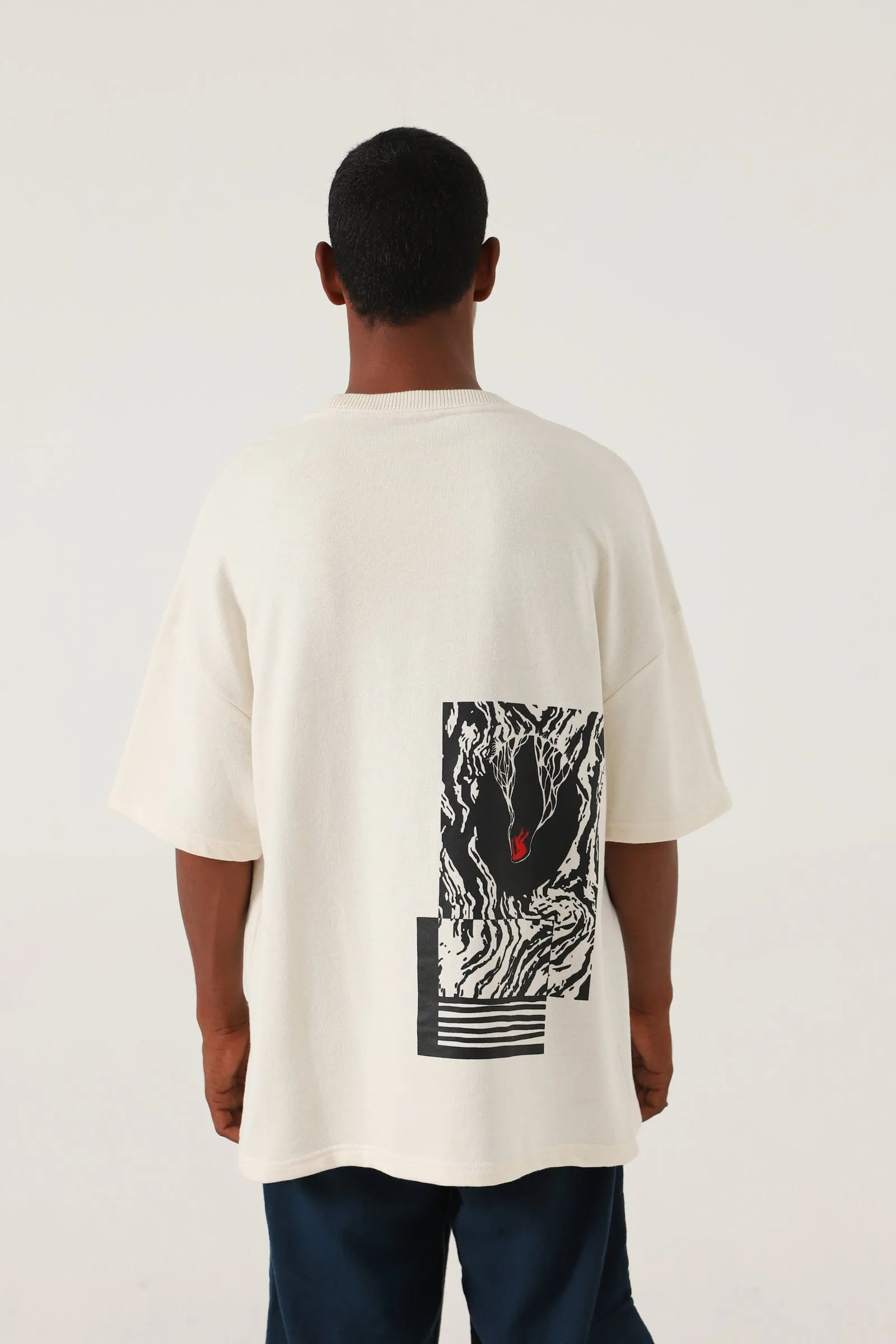 EYE OF THE STORM - BEIGE T-SHIRT
