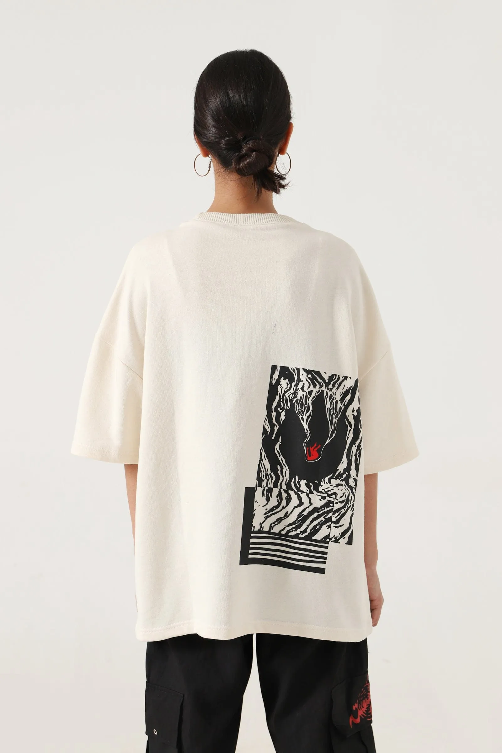 EYE OF THE STORM - BEIGE T-SHIRT