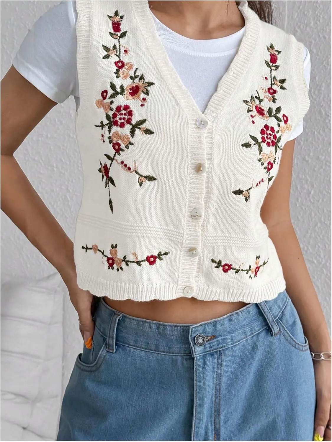 GORGLITTER Women's Flower Embroidery Vintage Sweater Vest Sleeveless Western Country Concert Cardigan Tops