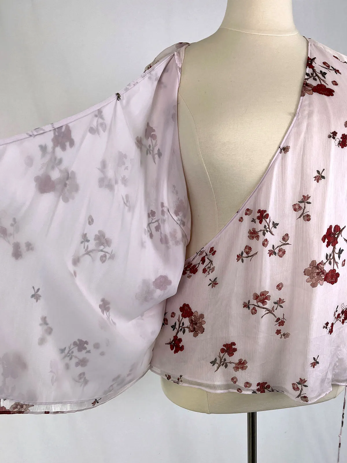 LAUREN Ralph Lauren Size 2X (20/22) Pink & Red Flowers Shirt