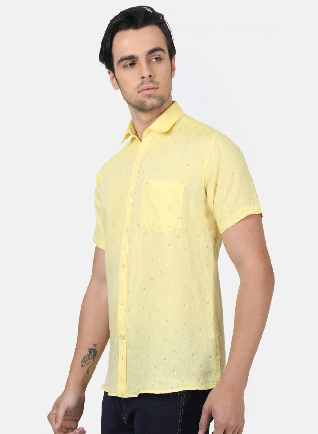Men Yellow Printed Shirts