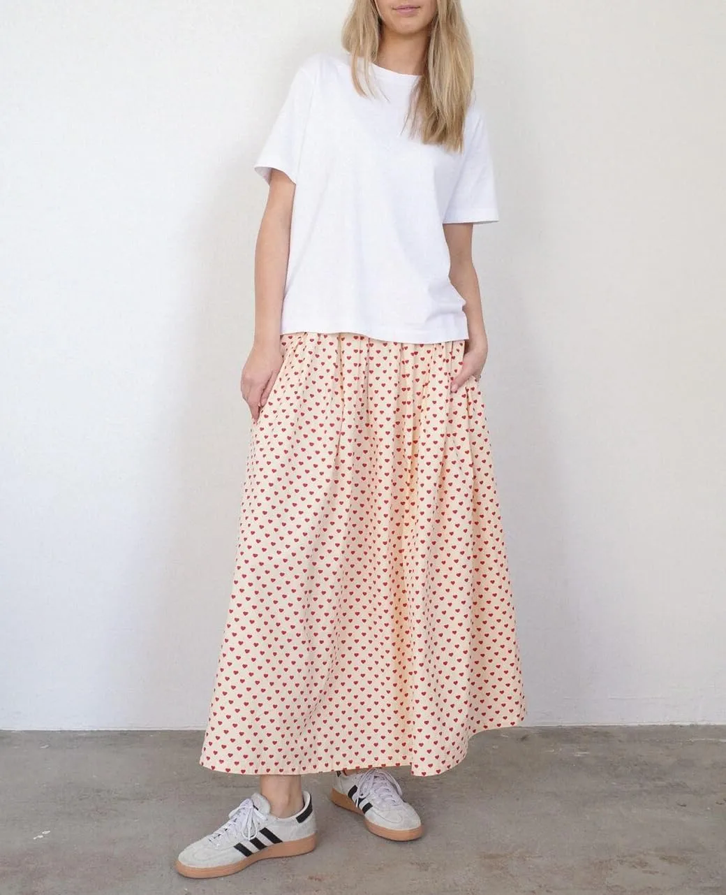 NUFIWI Women Y2k Striped Maxi Skirts High Elastic Waist Ruched Flowy Long Skirts Boho Casual A Line Flare Skirts