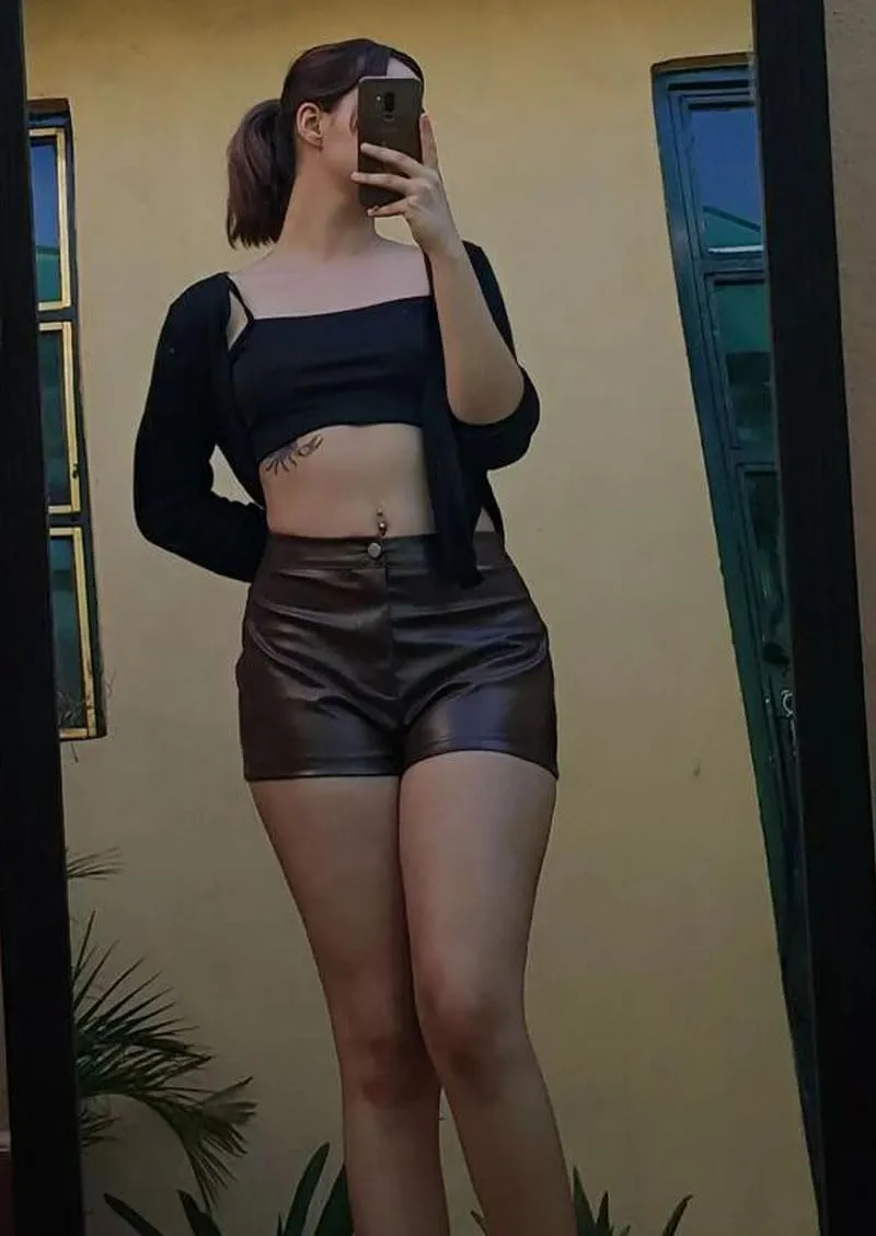 Women's PU Leather High Waisted Straight Leg Skinny Shorts Slim Faux Leather Stretch